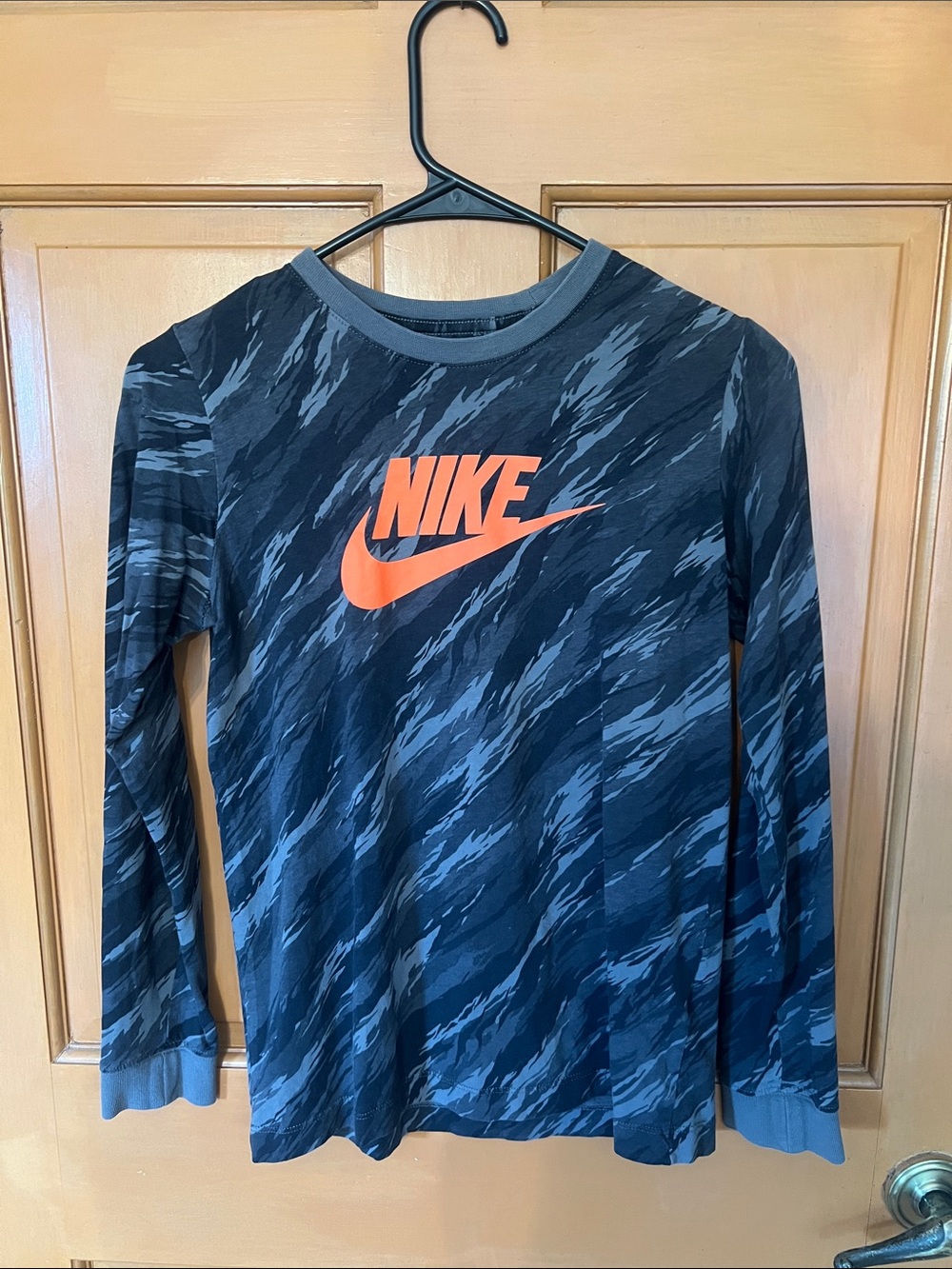 Nike Boys' Long-Sleeve Graphic Tee - Black & Blue with Orange Logo